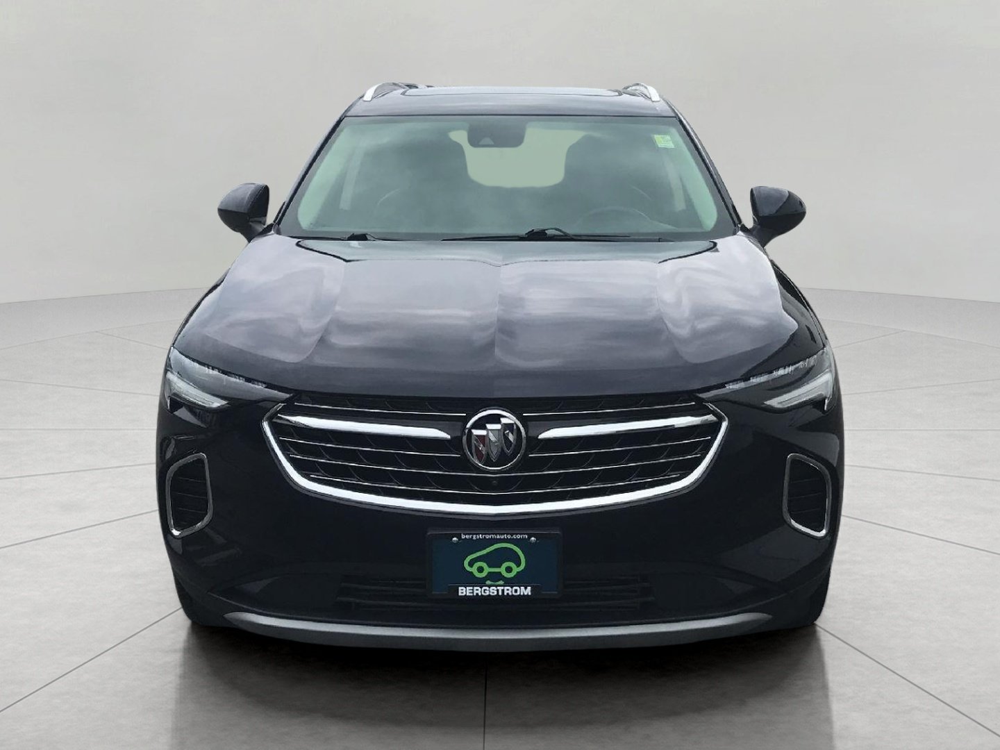Used 2021 Buick Envision Essence w/ Technology Package I AWD/4WD image 2