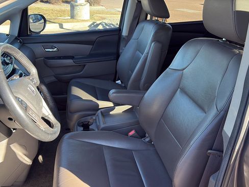 Used 2014 Honda Odyssey Touring image 6