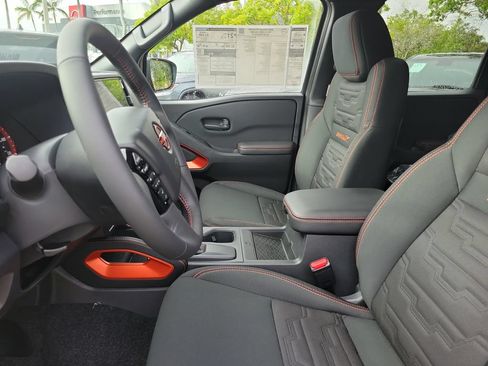 New 2026 Nissan Frontier Pro-X w/ Pro-X Convenience Package RWD image 25