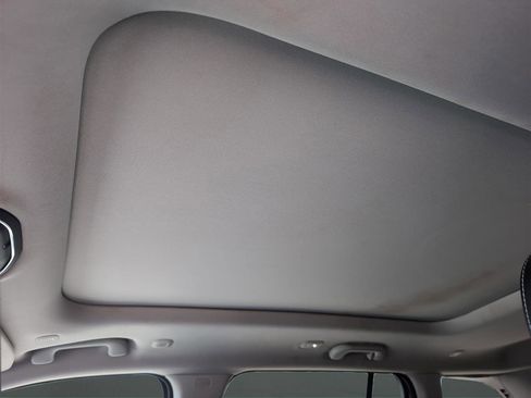 Used 2024 Jeep Grand Cherokee Limited 4xe image 17