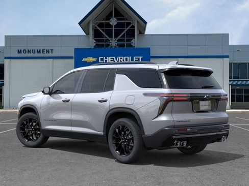 New 2026 Chevrolet Traverse LT w/ Midnight/Sport Edition FWD image 3
