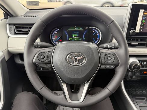 Certified 2025 Toyota RAV4 XLE w/ Convenience Package image 13