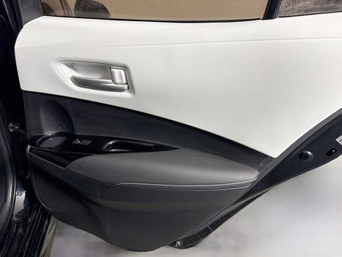 Used 2021 Toyota Corolla XSE image 28