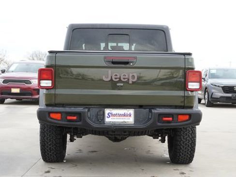 Certified 2023 Jeep Gladiator Rubicon AWD/4WD image 8