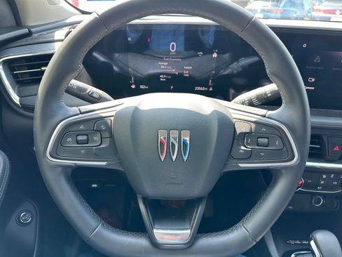 Used 2025 Buick Encore GX Sport Touring w/ Advanced Technology Package FWD image 9