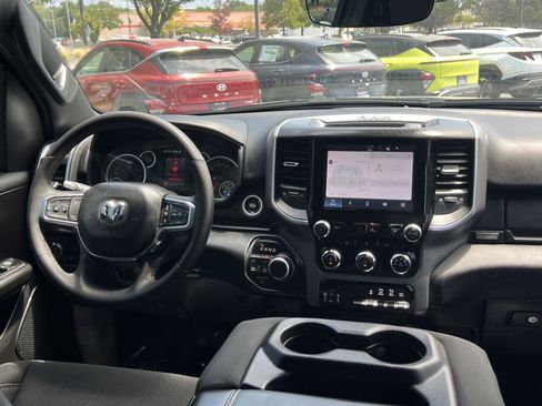 Used 2025 RAM 1500 Big Horn AWD/4WD image 23