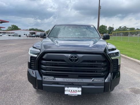 Used 2026 Toyota Tundra SR5 w/ SR5 Convenience Package AWD/4WD image 2