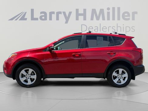 Used 2014 Toyota RAV4 XLE AWD/4WD image 2