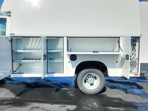 New 2025 Chevrolet Express 3500 w/ Power Convenience Package RWD image 20