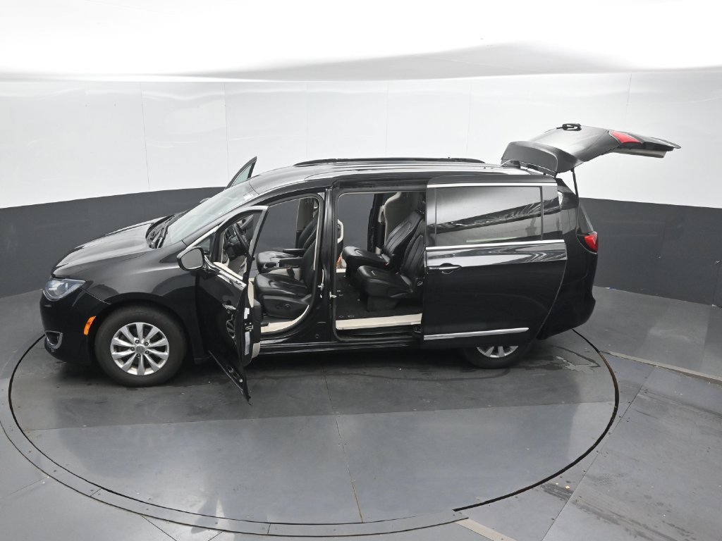 Used 2019 Chrysler Pacifica Touring-L w/ Advanced Safetytec Group FWD image 51