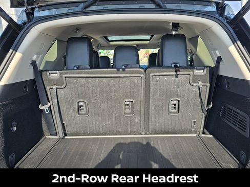 Used 2024 Nissan Pathfinder Platinum image 12