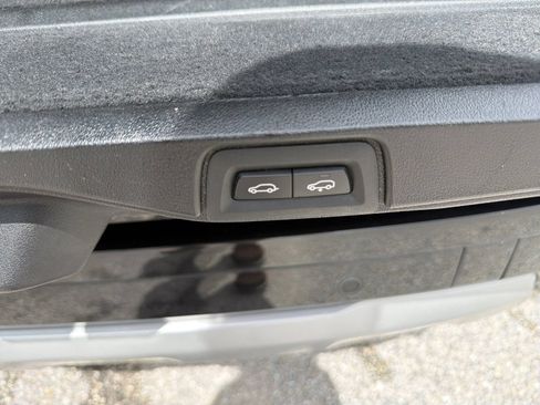 Used 2024 BMW X7 xDrive40i AWD/4WD image 14