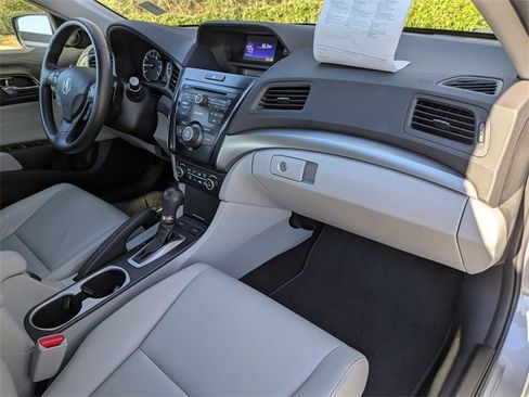 Used 2018 Acura ILX w/ Special Edition Package image 28