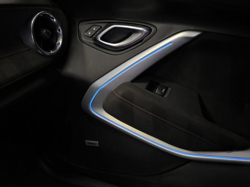 Used 2017 Chevrolet Camaro ZL1 RWD image 31