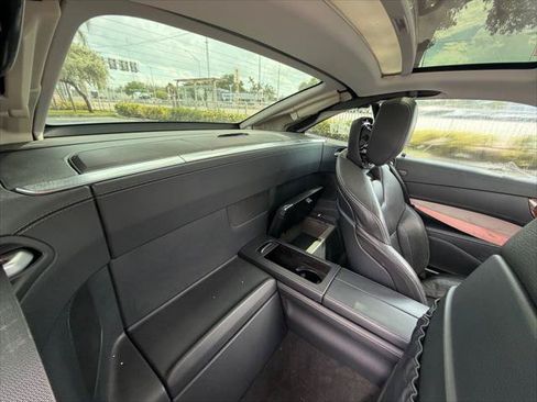 Used 2013 Mercedes-Benz SL 550 image 14