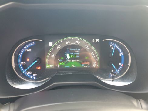 Used 2024 Toyota RAV4 AWD Hybrid image 23