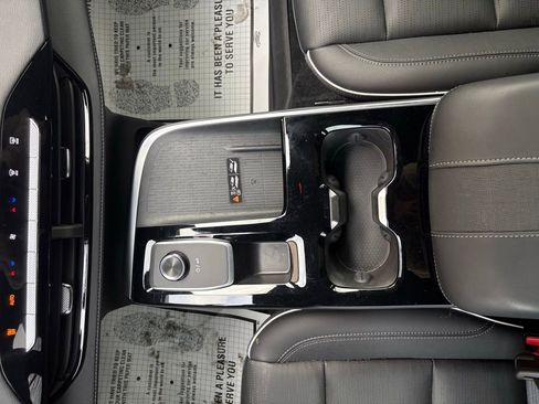 Used 2025 Buick Enclave Sport Touring w/ Power Package image 38