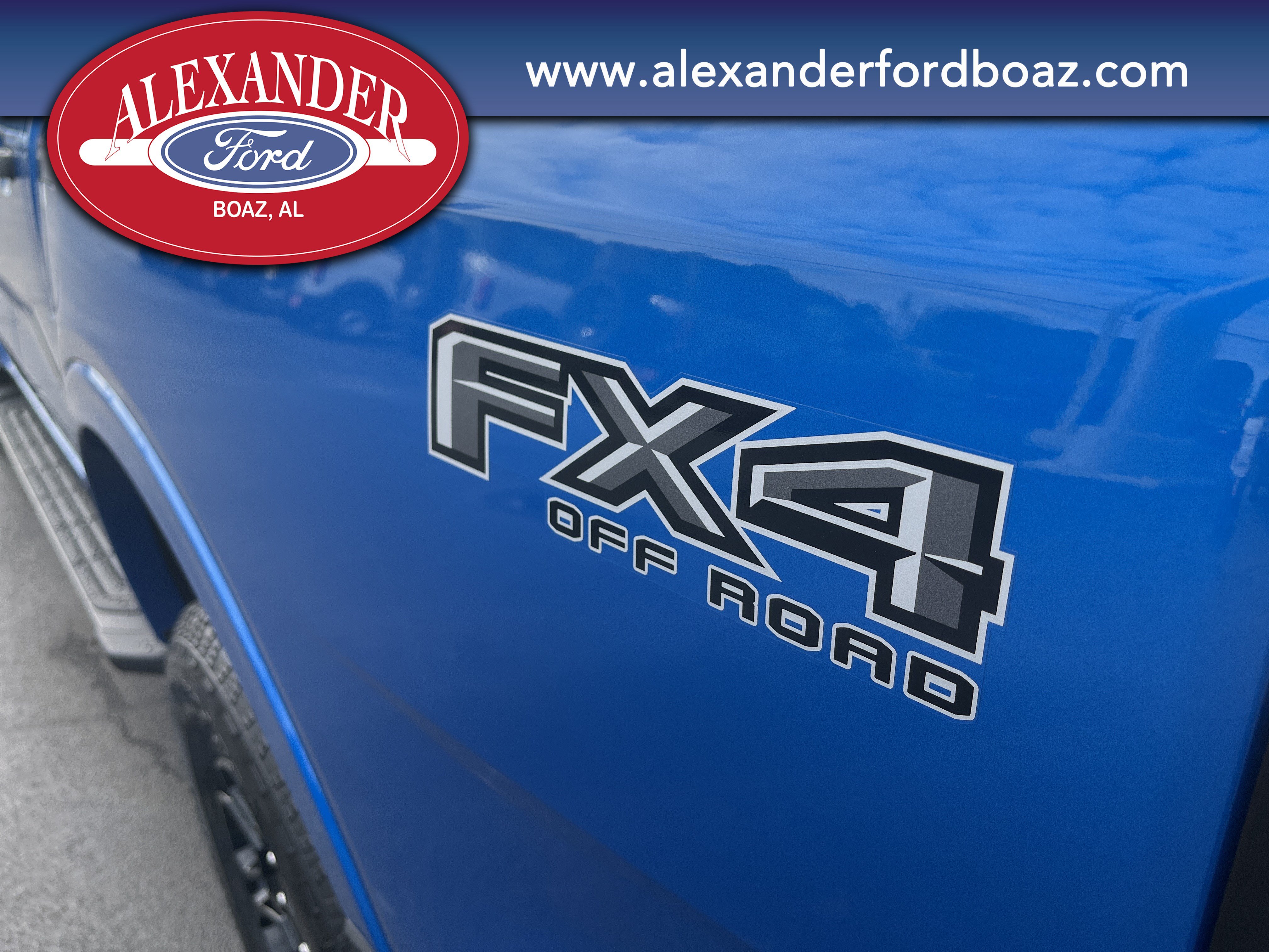 New 2025 Ford Ranger XLT w/ Equipment Group 301A High AWD/4WD image 8