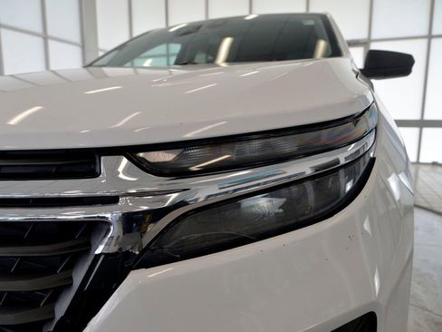 Used 2024 Chevrolet Equinox LS w/ LS Convenience Package image 11