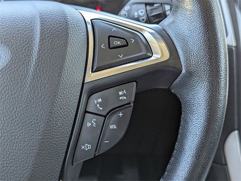 Used 2022 Ford Edge SEL image 31