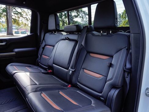 Used 2020 GMC Sierra 1500 AT4 w/ AT4 Premium Package AWD/4WD image 30