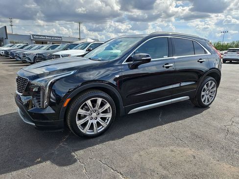 Used 2019 Cadillac XT4 Premium Luxury FWD image 2