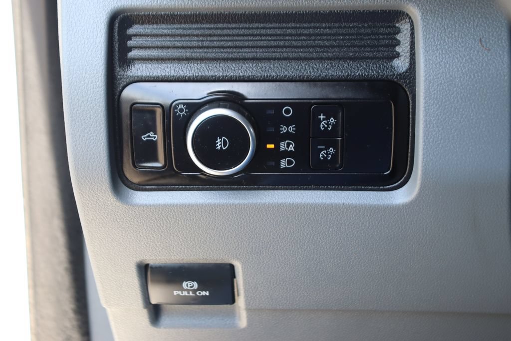 Used 2023 Ford F250 XL w/ XL Chrome Package RWD image 19
