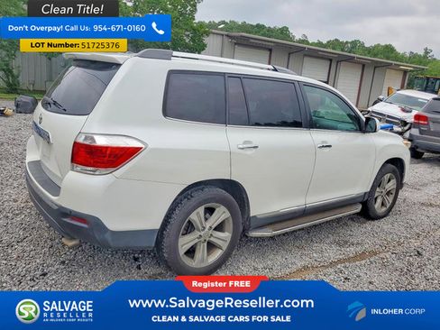 Used 2012 Toyota Highlander Limited w/ Tow Pkg FWD image 4
