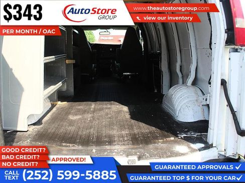 Used 2017 Chevrolet Express 2500 Extended RWD image 10