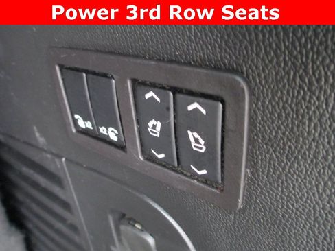 Used 2019 Chevrolet Tahoe LT w/ LT Signature Package image 21