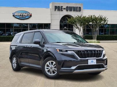 Used 2022 Kia Carnival LX