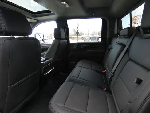 Certified 2025 GMC Sierra 2500 Denali w/ Denali Reserve Package image 13