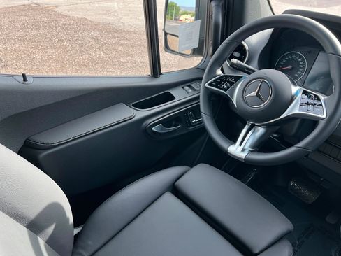 New 2026 Mercedes-Benz Sprinter 2500 image 10