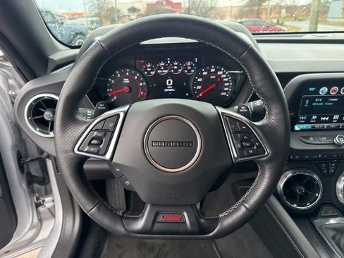 Used 2018 Chevrolet Camaro SS image 15