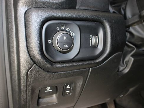 Used 2022 RAM 1500 Big Horn AWD/4WD image 17