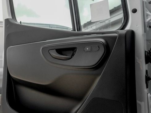 Used 2026 Mercedes-Benz Sprinter 2500 image 13