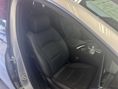 Used 2022 Buick Enclave Essence w/ Experience Buick Package image 26