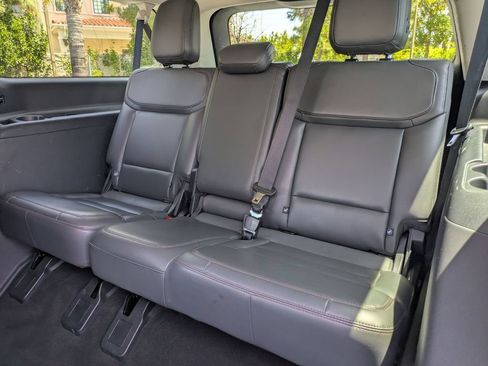 Used 2025 Ford Expedition Max Active AWD/4WD image 27