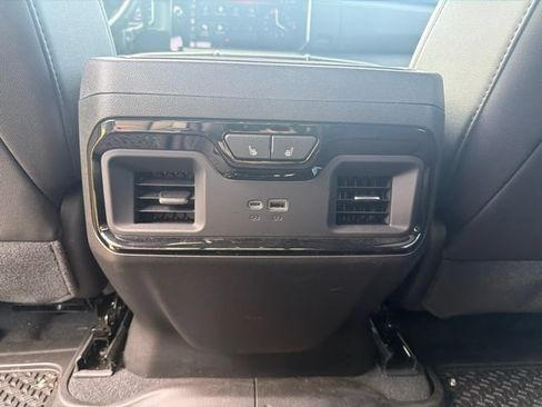 Used 2026 GMC Sierra 2500 AT4 AWD/4WD image 10