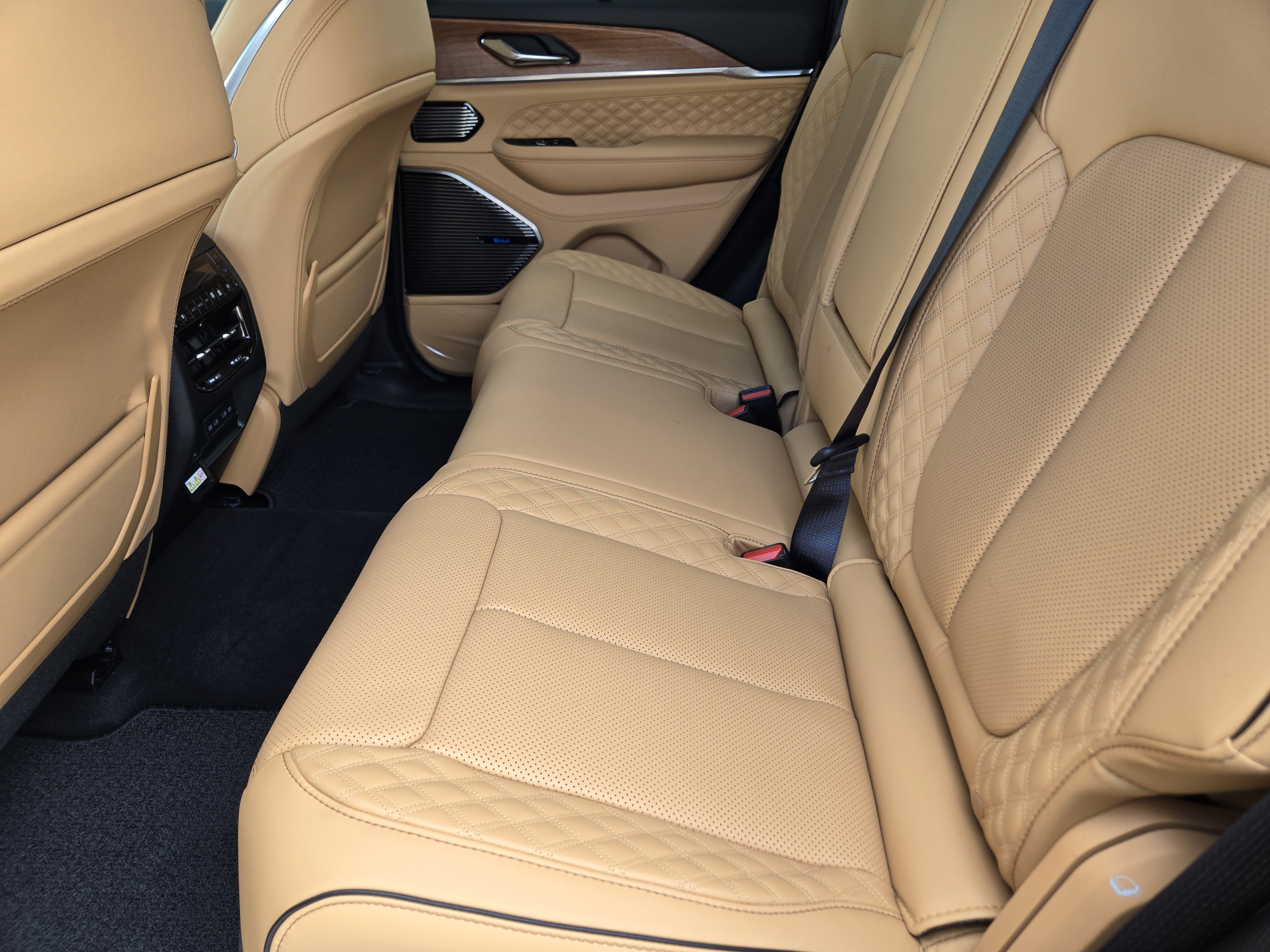 New 2027 Jeep Grand Cherokee Summit AWD/4WD image 22
