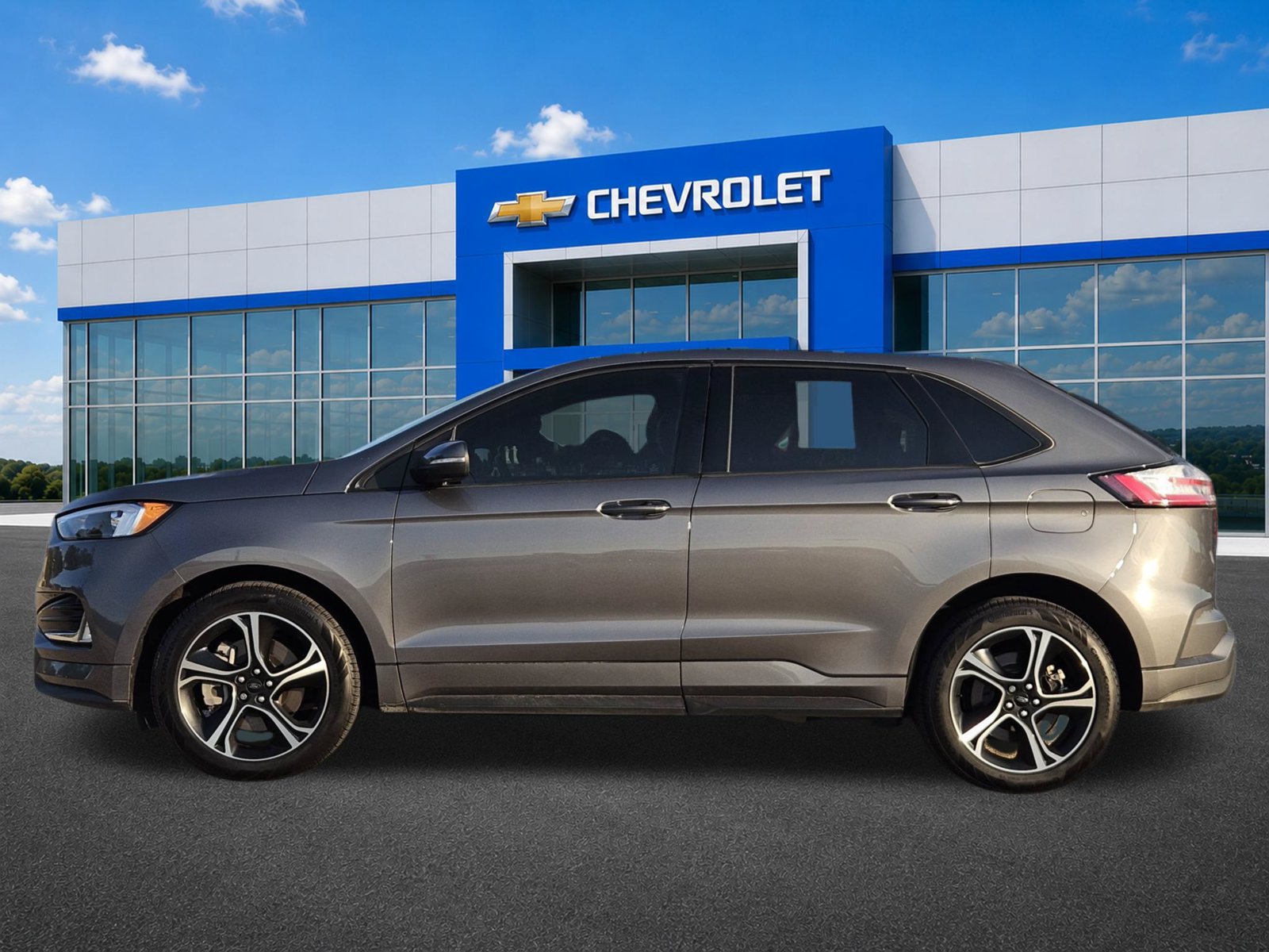 Used 2023 Ford Edge ST AWD/4WD image 3