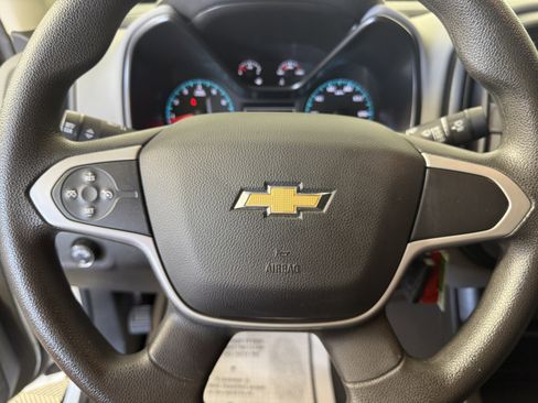 Used 2020 Chevrolet Colorado W/T w/ WT Convenience Package RWD image 24