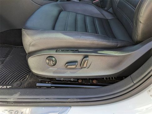 Used 2016 Volkswagen Passat 1.8T image 23