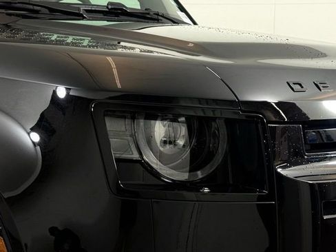 New 2025 Land Rover Defender 110 V8 image 15
