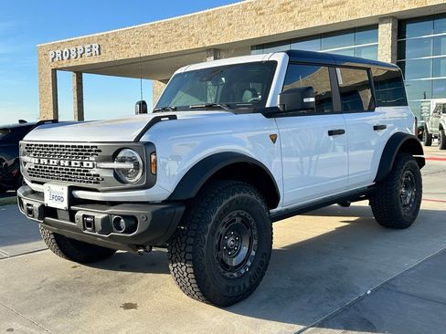 New 2025 Ford Bronco Badlands image 36