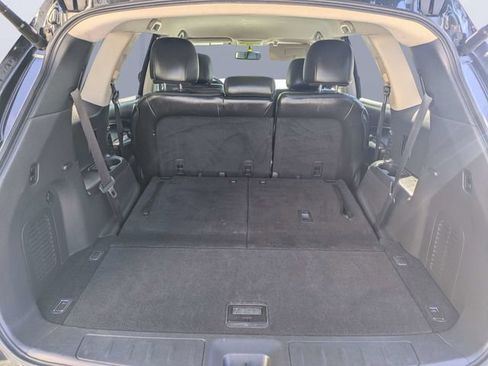 Used 2013 Nissan Pathfinder SL FWD image 12