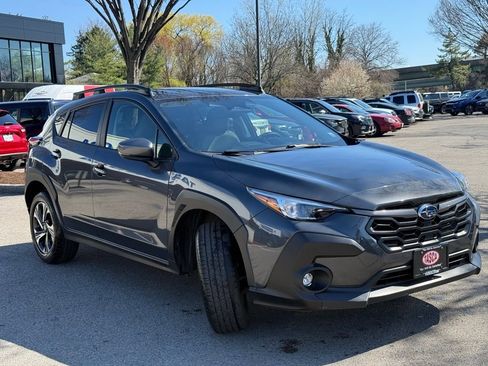 Used 2024 Subaru Crosstrek 2.0i Premium image 4
