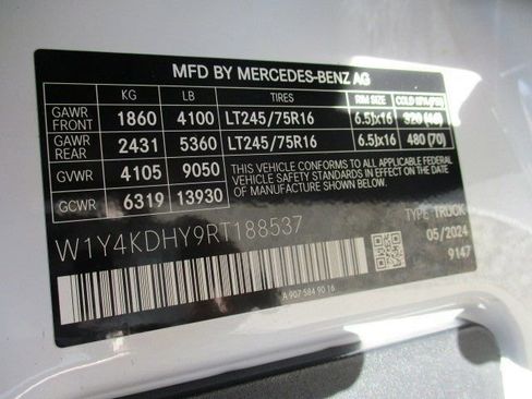 Used 2024 Mercedes-Benz Sprinter 2500 image 9