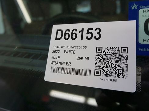 Used 2022 Jeep Wrangler Unlimited Sahara w/ Cold Weather Group image 28