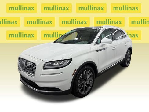 Used 2022 Lincoln Nautilus Reserve w/ Equipment Group 201A image 14